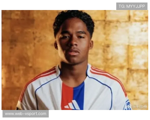 恩德里克租借里昂爆发，3场4球1助当选法甲一月最佳球员