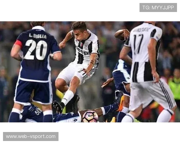 尤文图斯对阵拉齐奥半场战平，场面开放双方均创造机会