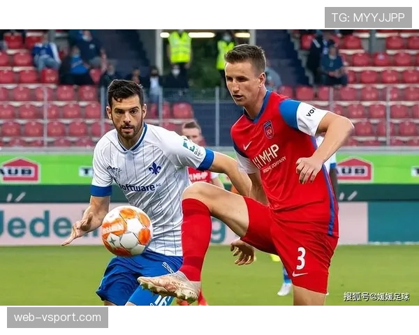 海登海姆主场对阵美因茨，比赛在雨夹雪天气中进行