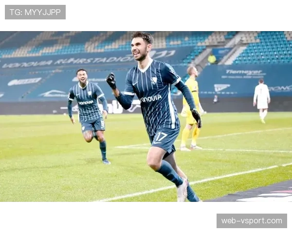 保级关键战前瞻：菲尔特与波鸿的较量或将由简单的边路传中决定